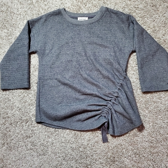 Evidnt Los Angeles Cute Front Scrunch Detail Wool Sweater - Picture 2 of 7